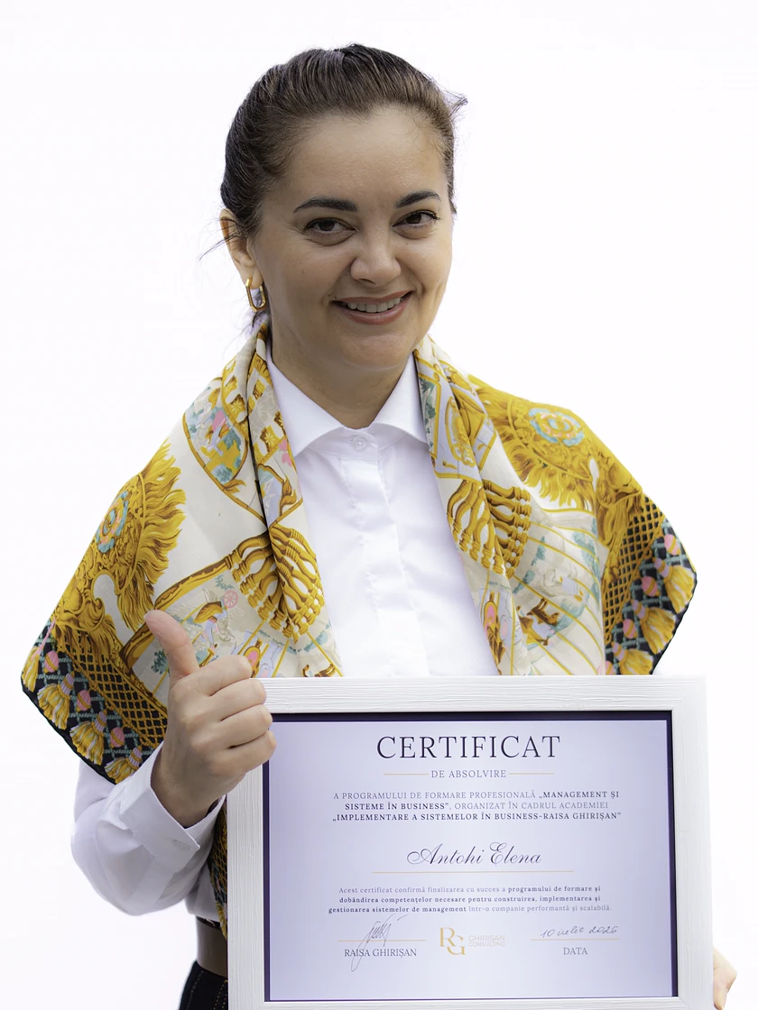 Elena A., absolventă Management Organizațional
